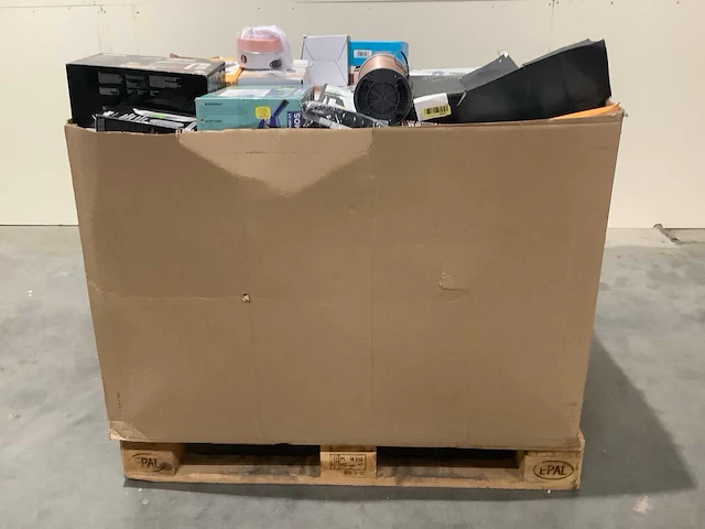 Pallet retourgoederen - afbeelding 8 van  9