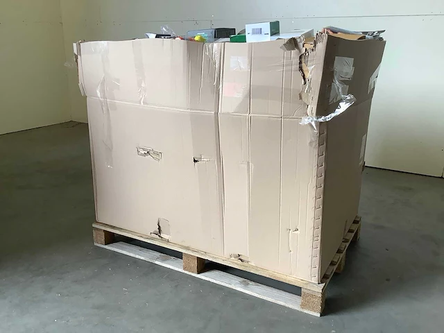 Pallet retourgoederen - afbeelding 7 van  9