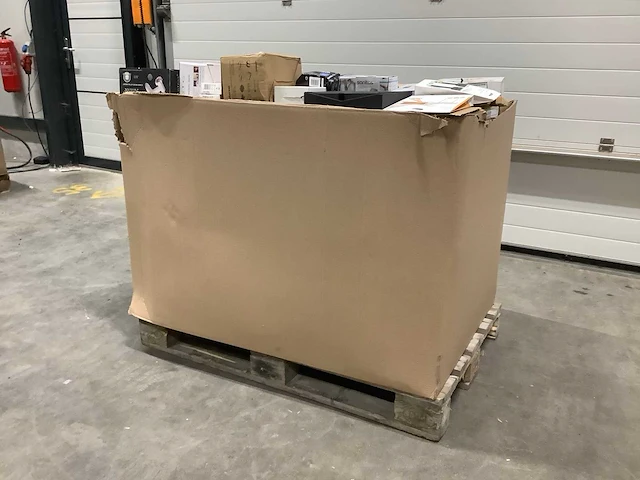 Pallet retourgoederen - afbeelding 6 van  8
