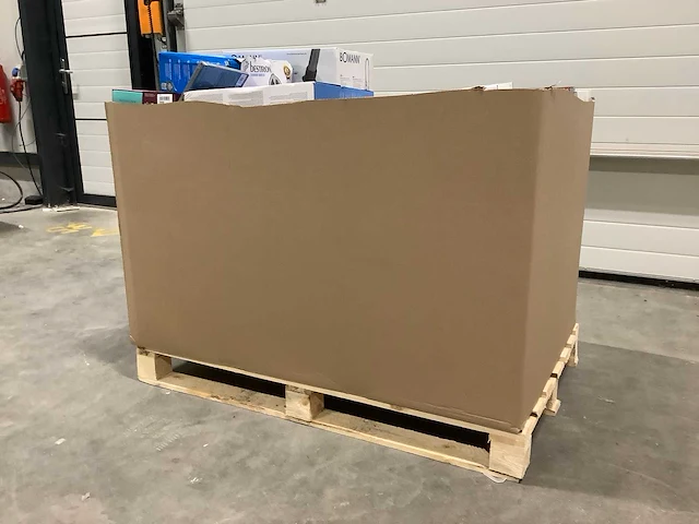 Pallet retourgoederen - afbeelding 7 van  9