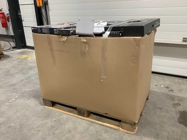 Pallet retourgoederen - afbeelding 7 van  9