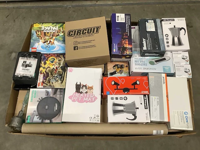 Pallet retourgoederen - afbeelding 1 van  9