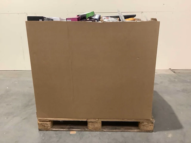 Pallet retourgoederen - afbeelding 10 van  10
