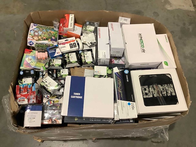 Pallet retourgoederen - afbeelding 1 van  9