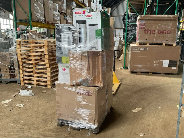 Pallet retourgoederen - afbeelding 1 van  16