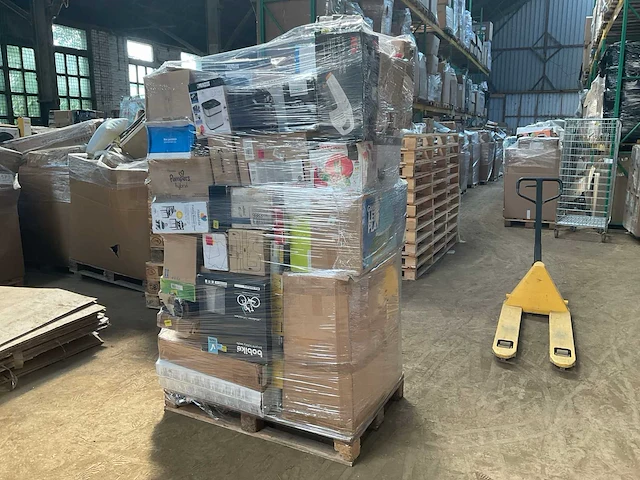 Pallet retourgoederen - afbeelding 1 van  19