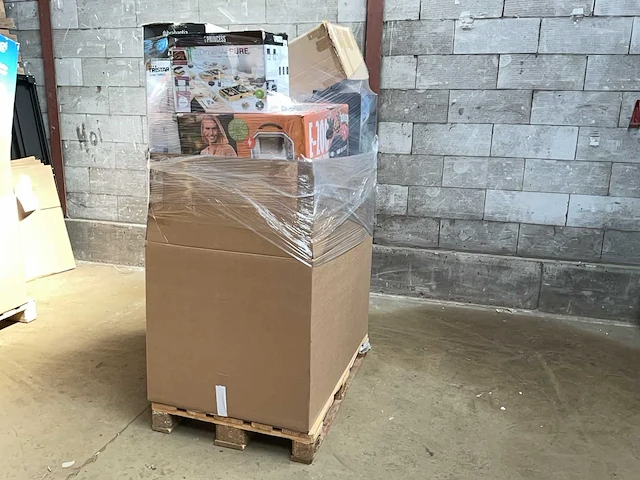 Pallet retourgoederen - afbeelding 1 van  11