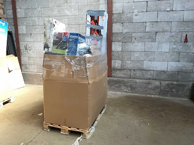 Pallet retourgoederen - afbeelding 1 van  15