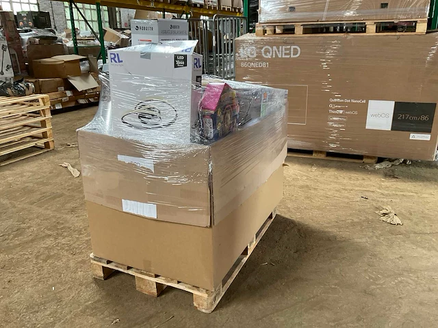 Pallet retourgoederen - afbeelding 1 van  12