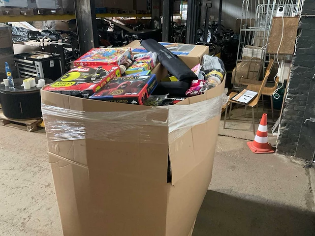 Pallet retourgoederen - afbeelding 15 van  19