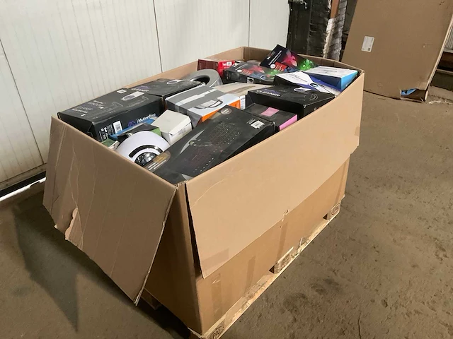 Pallet retourgoederen - afbeelding 17 van  23