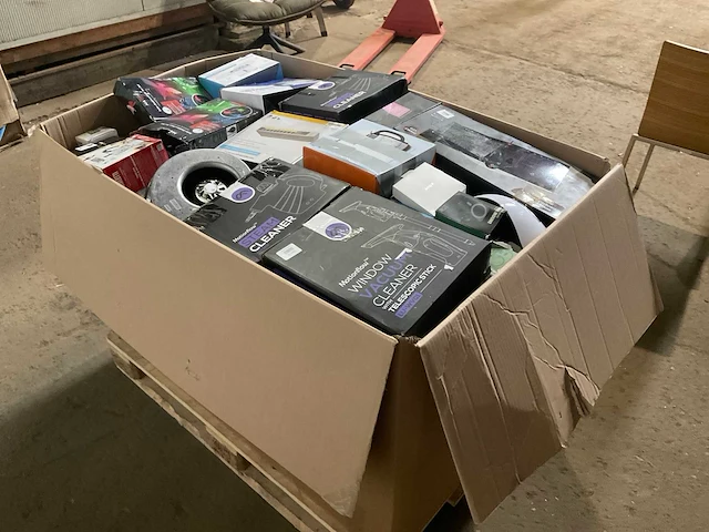 Pallet retourgoederen - afbeelding 19 van  23