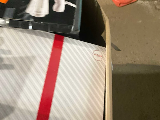 Pallet retourgoederen - afbeelding 4 van  20