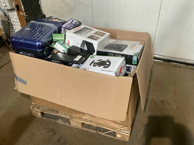 Pallet retourgoederen - afbeelding 1 van  20