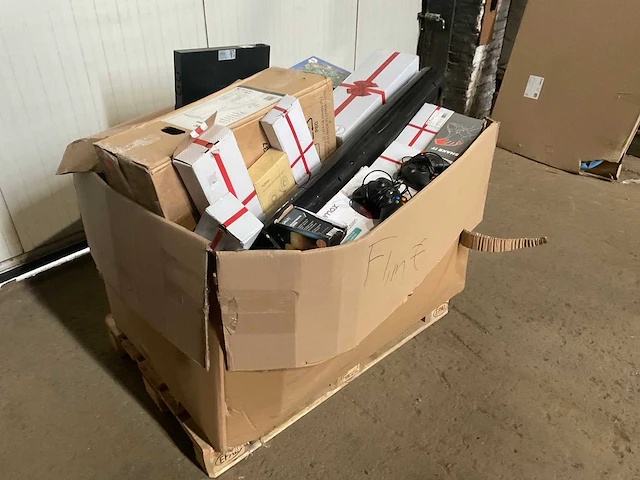 Pallet retourgoederen - afbeelding 21 van  27