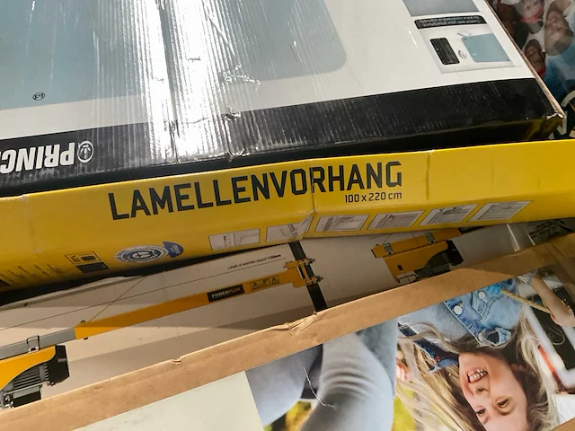 Pallet retourgoederen - afbeelding 9 van  22