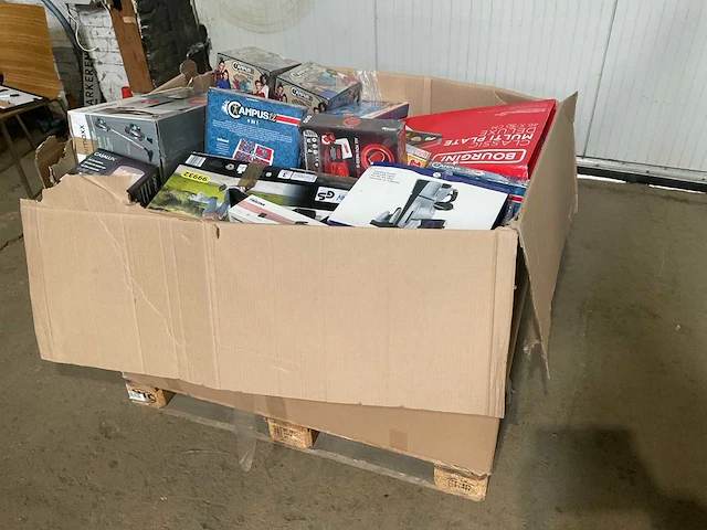 Pallet retourgoederen - afbeelding 1 van  20