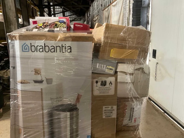 Pallet retourgoederen - afbeelding 13 van  23