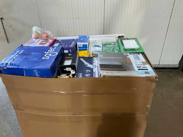 Pallet retourgoederen - afbeelding 13 van  19