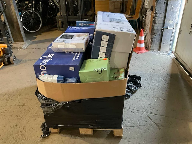 Pallet retourgoederen - afbeelding 8 van  9