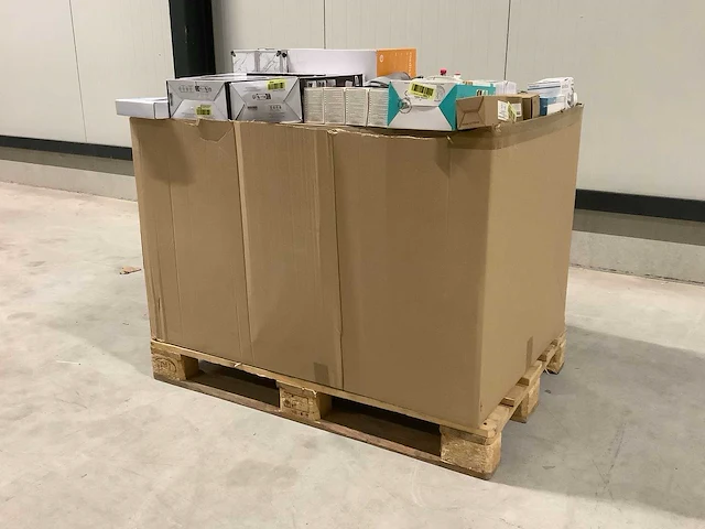 Pallet retourgoederen - afbeelding 8 van  9