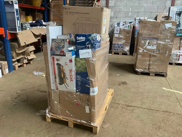 Pallet retourgoederen - afbeelding 1 van  9