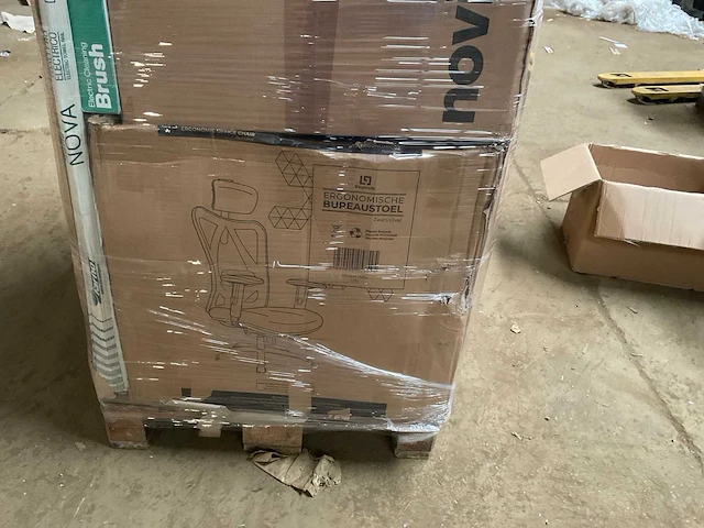 Pallet retourgoederen - afbeelding 8 van  11