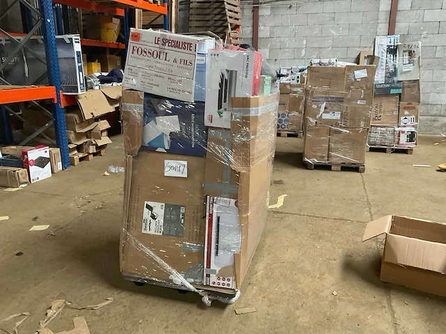 Pallet retourgoederen - afbeelding 1 van  13