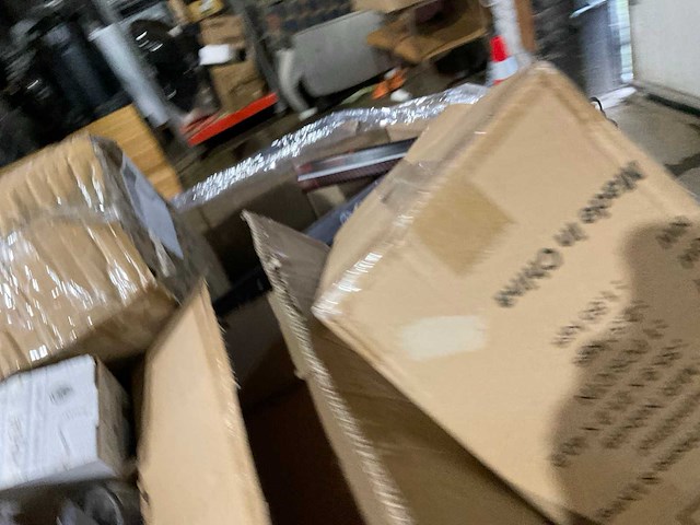 Pallet retourgoederen - afbeelding 10 van  20