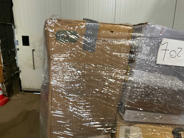 Pallet retourgoederen - afbeelding 8 van  9