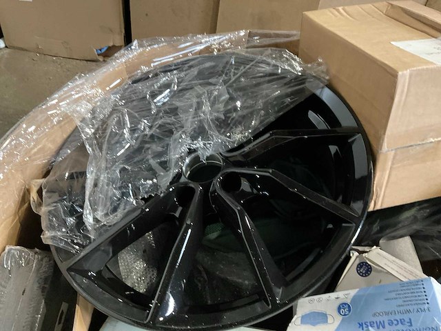 Pallet retourgoederen - afbeelding 2 van  13