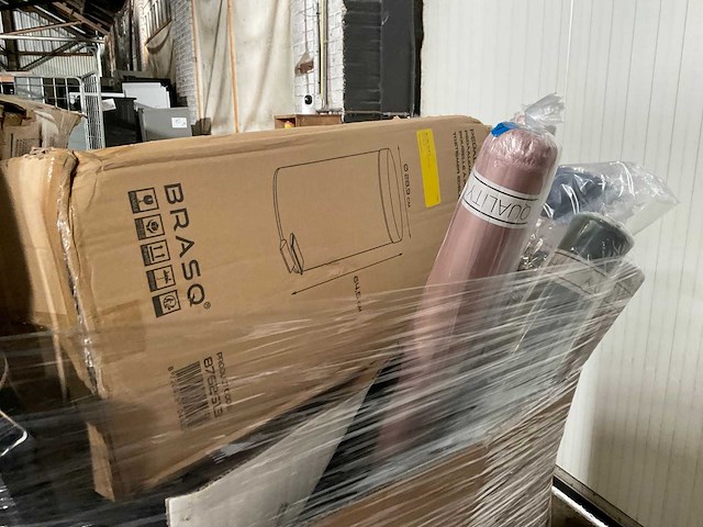 Pallet retourgoederen - afbeelding 7 van  8
