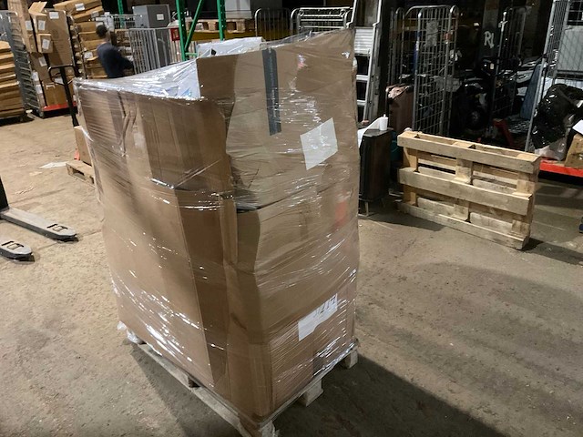 Pallet retourgoederen - afbeelding 8 van  16
