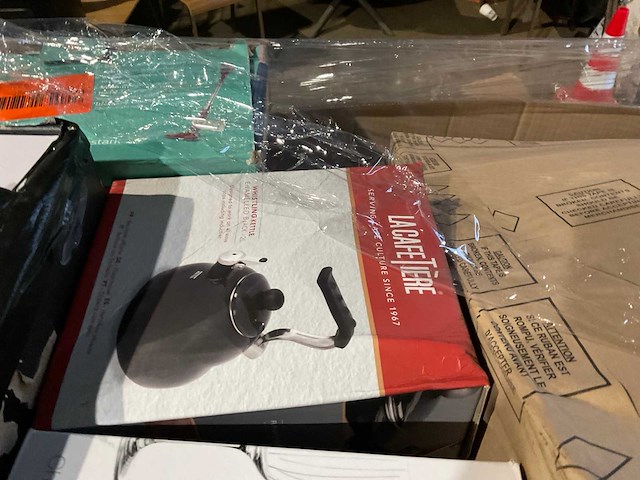 Pallet retourgoederen - afbeelding 7 van  21