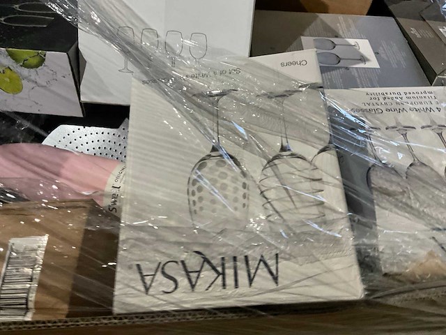 Pallet retourgoederen - afbeelding 4 van  21