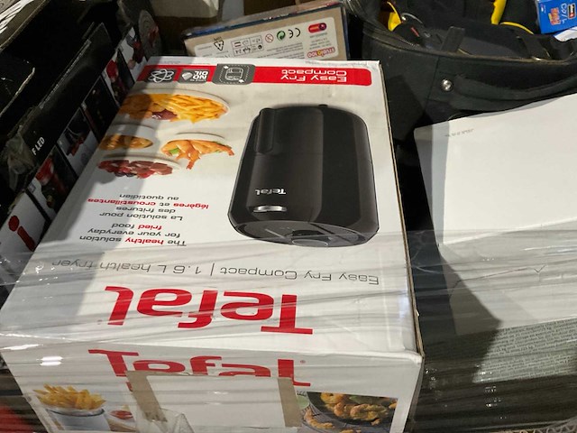 Pallet retourgoederen - afbeelding 2 van  19