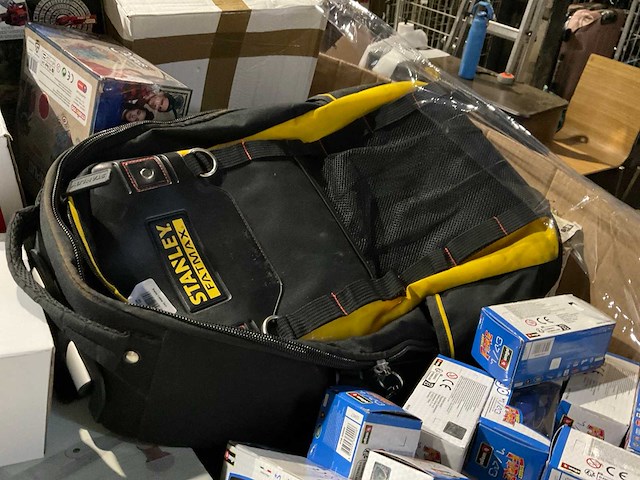 Pallet retourgoederen - afbeelding 8 van  19