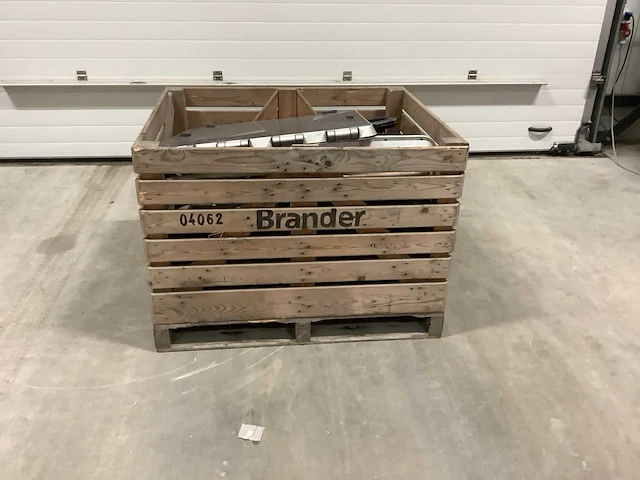 Pallet scheepsramen dekluiken horren diverse maten - afbeelding 1 van  3