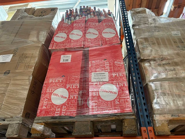 Pallet sinterklaas inpakpapier - afbeelding 1 van  2