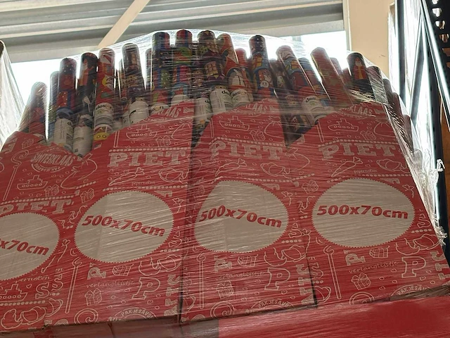 Pallet sinterklaas inpakpapier - afbeelding 2 van  2