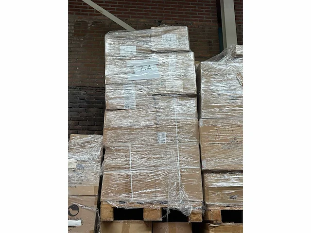 Pallet smokeshirt - sigaretten sleeves - afbeelding 2 van  2