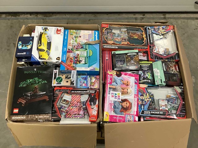 Pallet speelgoed - o.a lego, playmobil en pokemon - afbeelding 1 van  8