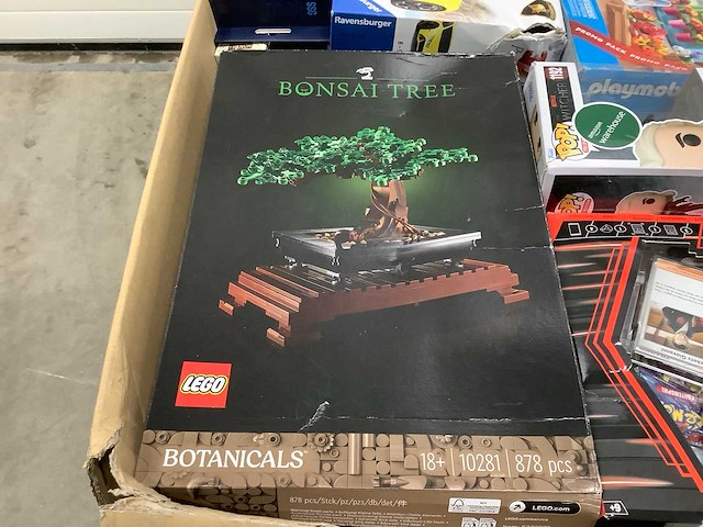 Pallet speelgoed - o.a lego, playmobil en pokemon - afbeelding 2 van  8