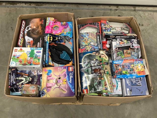 Pallet speelgoed - o.a lego, playmobil en pokemon - afbeelding 1 van  10
