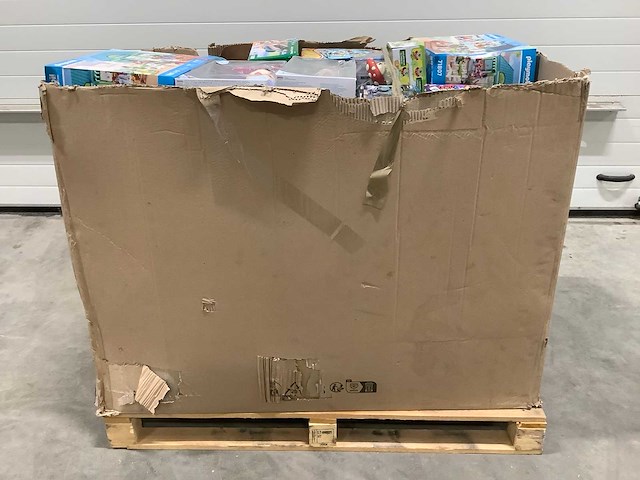 Pallet speelgoed - o.a lego, playmobil en pokemon - afbeelding 10 van  10