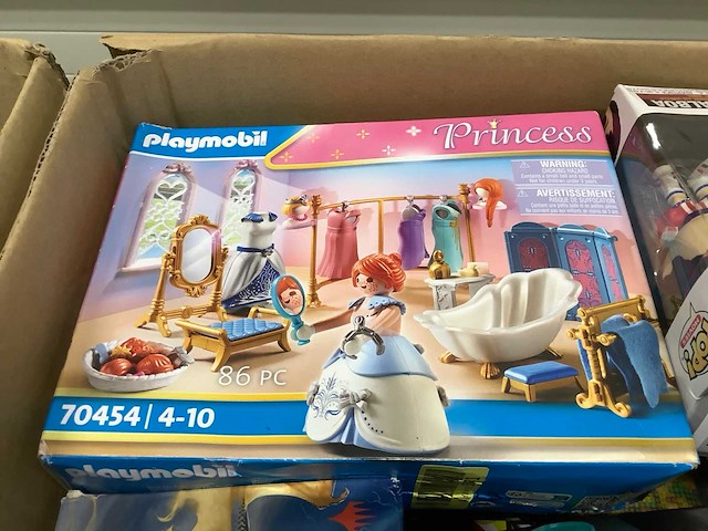 Pallet speelgoed - o.a lego, playmobil en pokemon - afbeelding 2 van  8