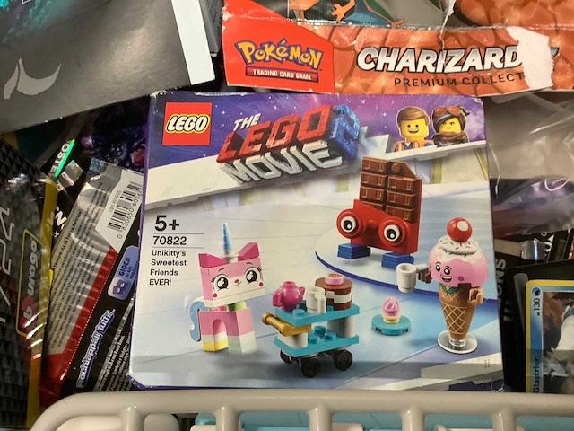 Pallet speelgoed - o.a lego, playmobil en pokemon - afbeelding 3 van  8