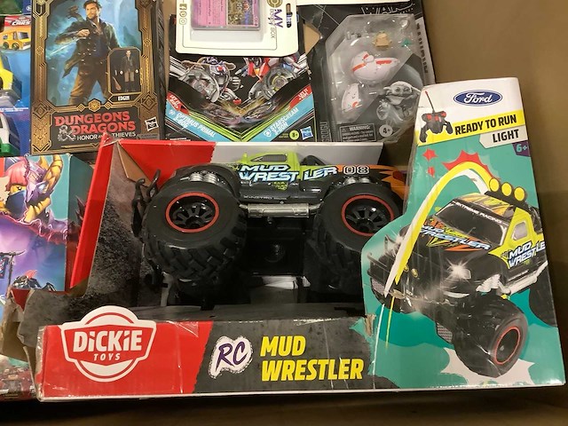 Pallet speelgoed - o.a lego, playmobil en pokemon - afbeelding 2 van  8