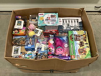 Pallet speelgoed - o.a lego, pokemon en klein - afbeelding 1 van  10