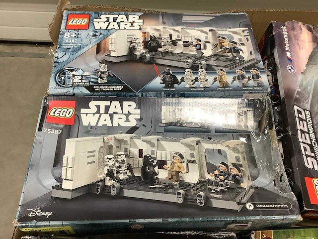 Pallet speelgoed - o.a lego,playmobil en pop - afbeelding 2 van  8